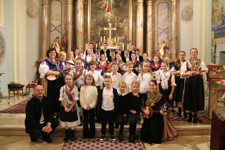 Folkloregruppe Skupčina